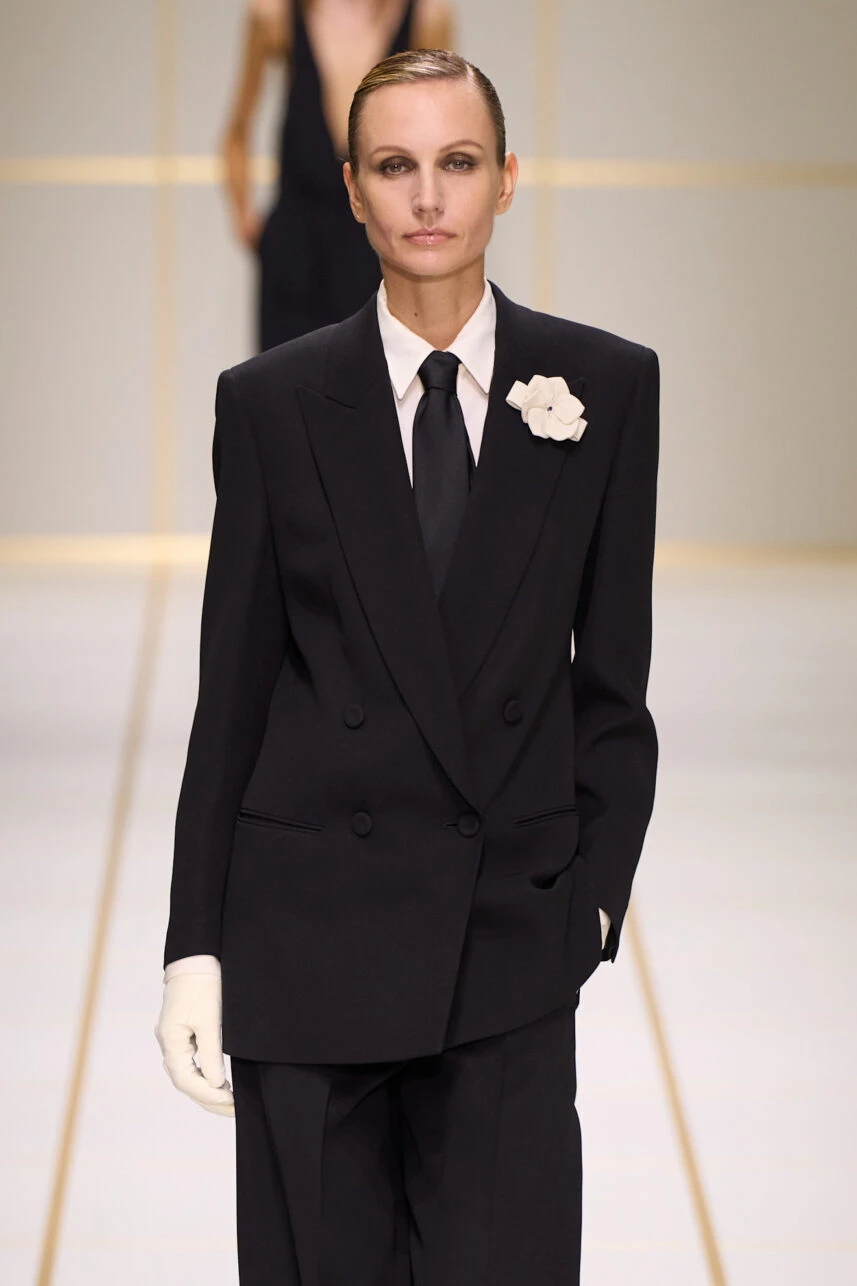Від класичних костюмів до прозорих суконь: нова колекція Giorgio Armani весна-літо 2027
